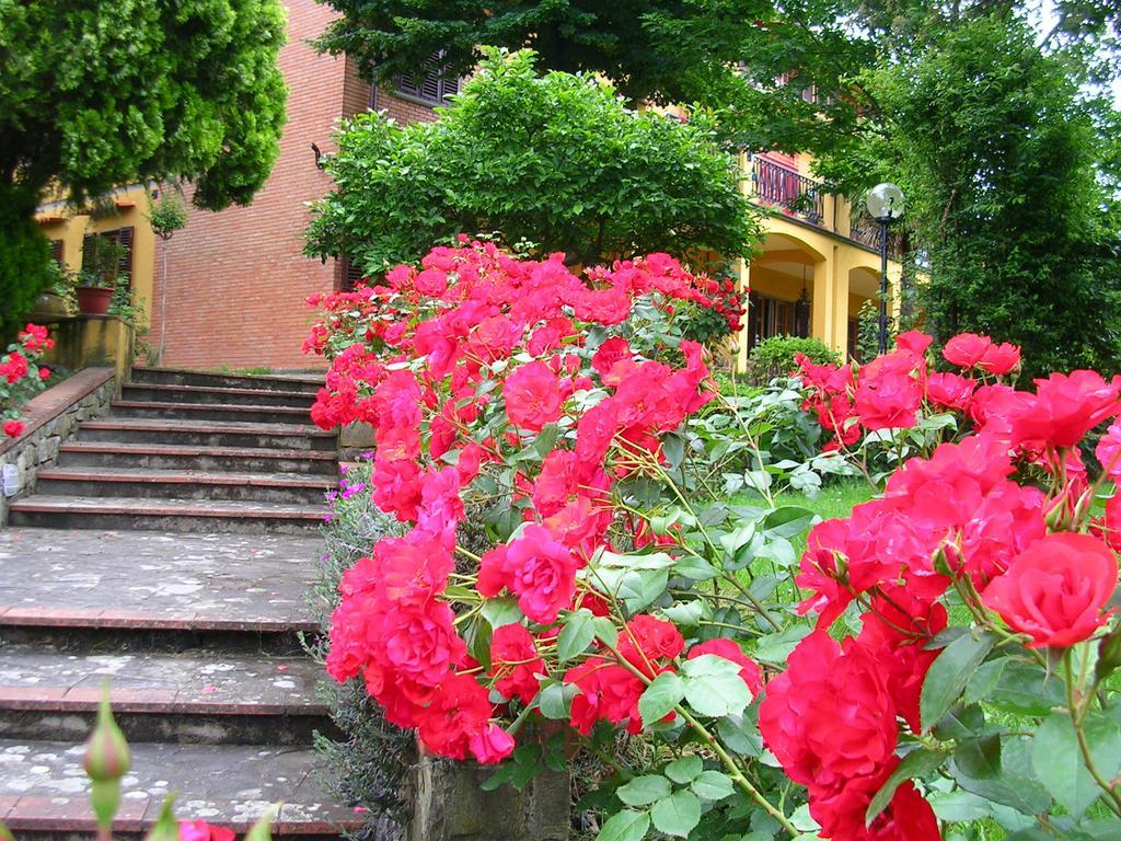 Guardalaluna Pian Di Sco Exterior photo