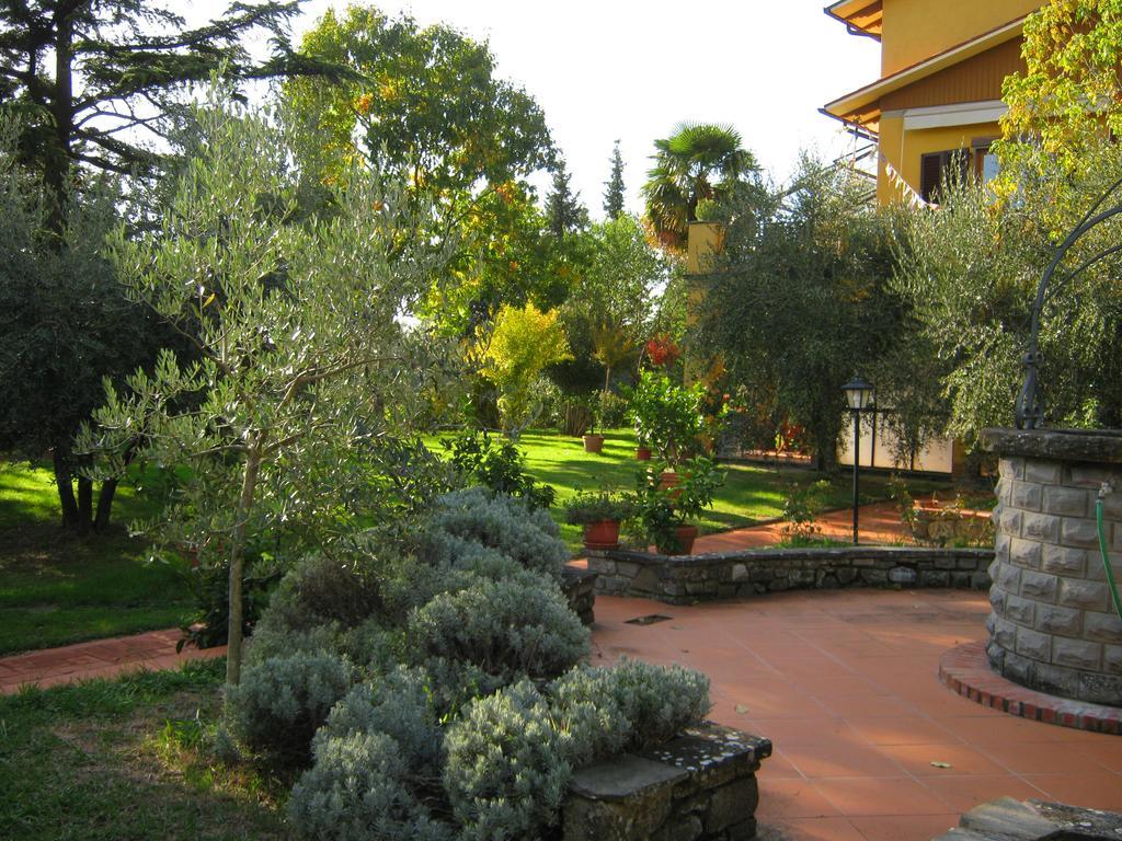Guardalaluna Pian Di Sco Exterior photo